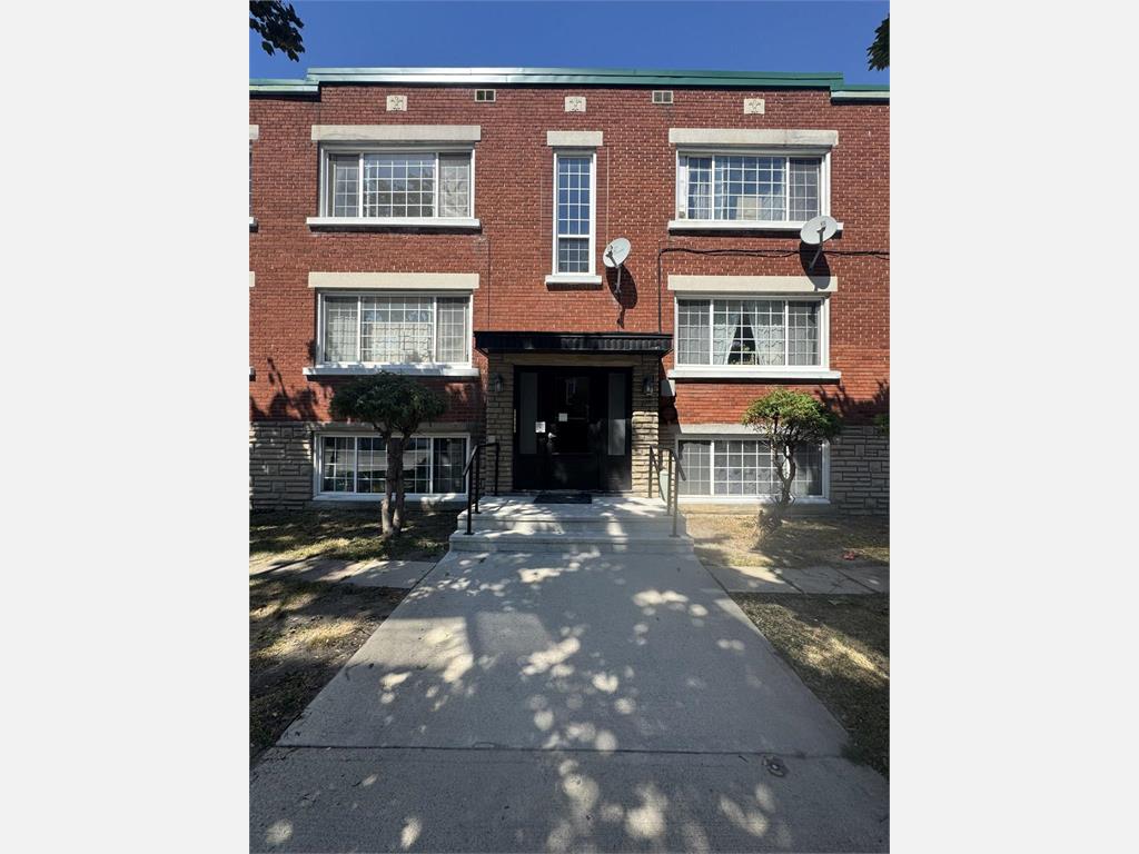 6-321 Irene Crescent