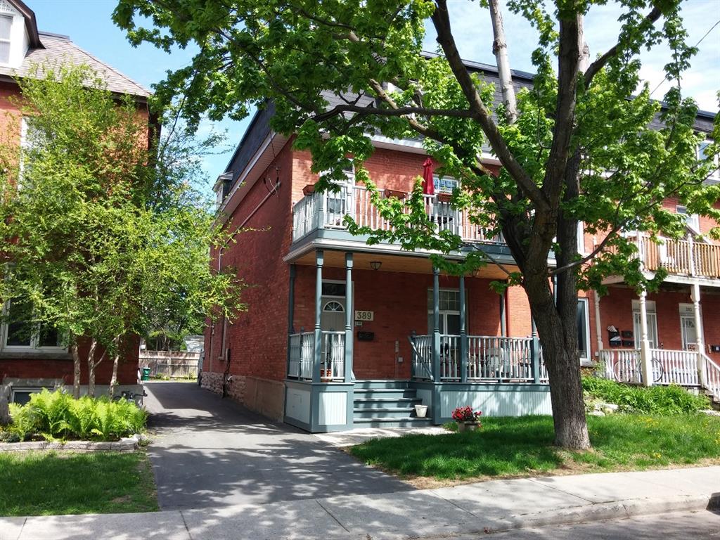 389 Daly Avenue