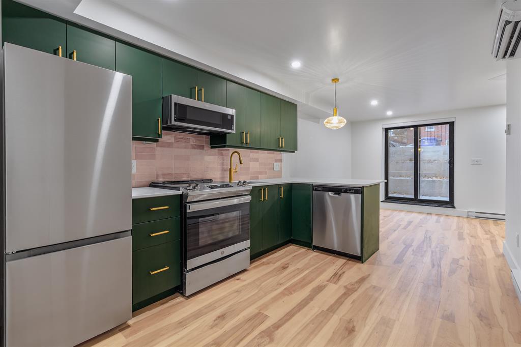 476 Rue Wilbrod Street - 1