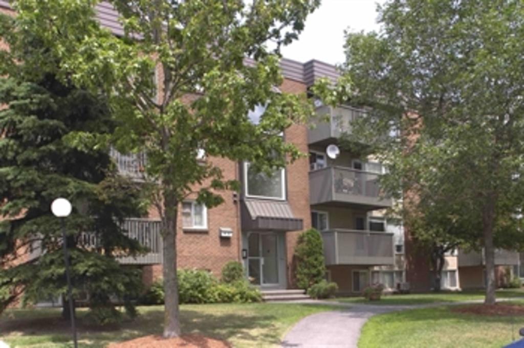 30 eleanor drive, ottawa House for Rent