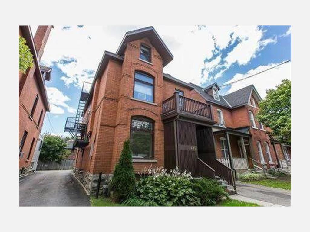 488 Gilmour Street