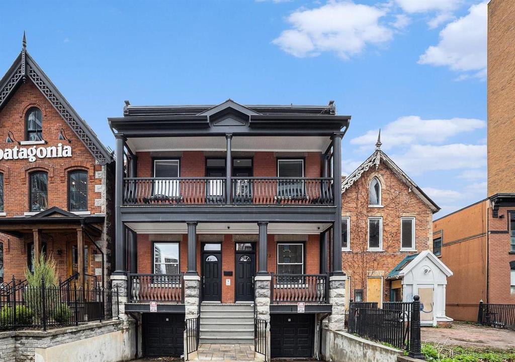 123 York Street