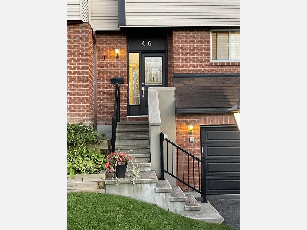 66 Coolspring Crescent