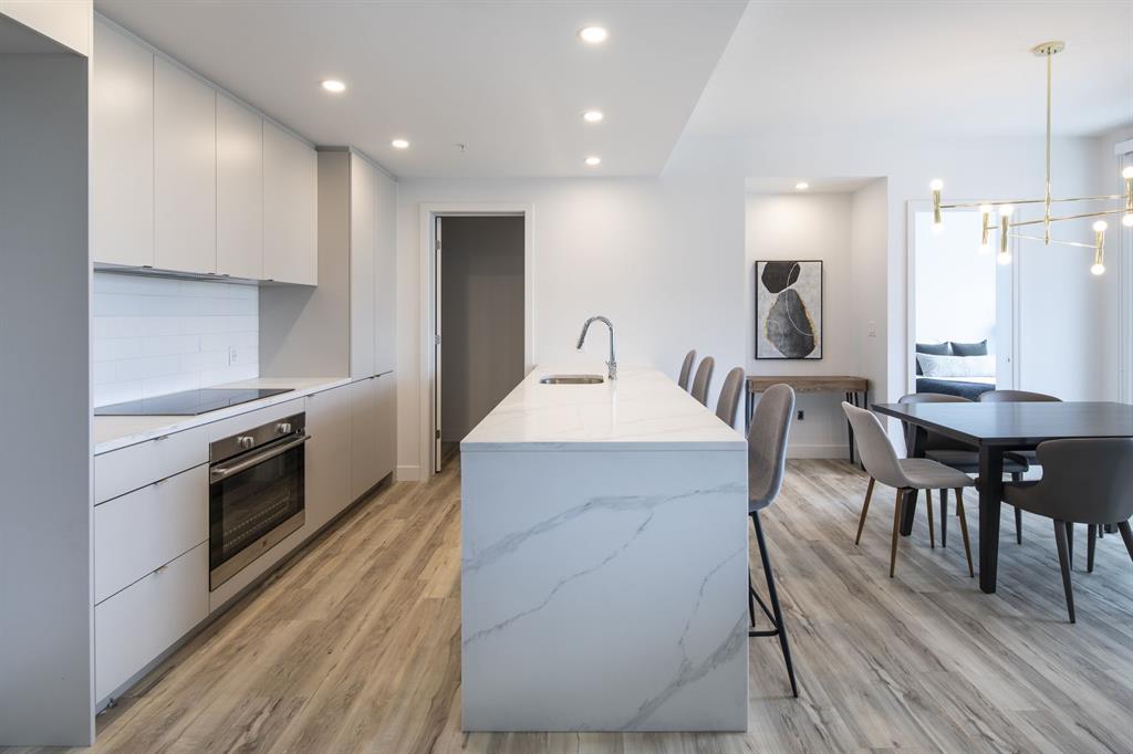 1300 Ave Th�r�se-Lavoie-Roux
