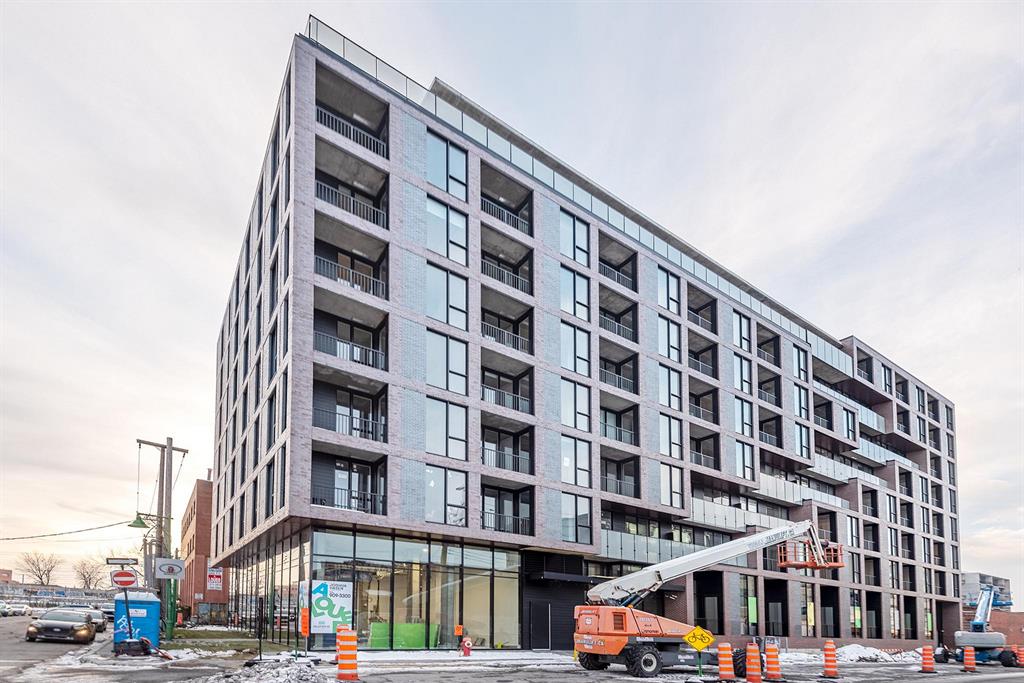 6555 Rue Hutchison
