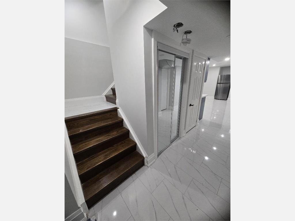 1136 Enchanted Crescent, Basement Unit