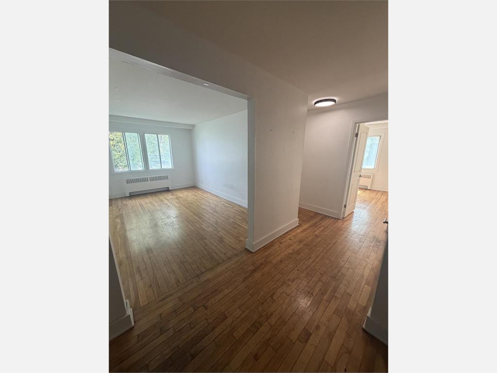 496 Avenue Delmar