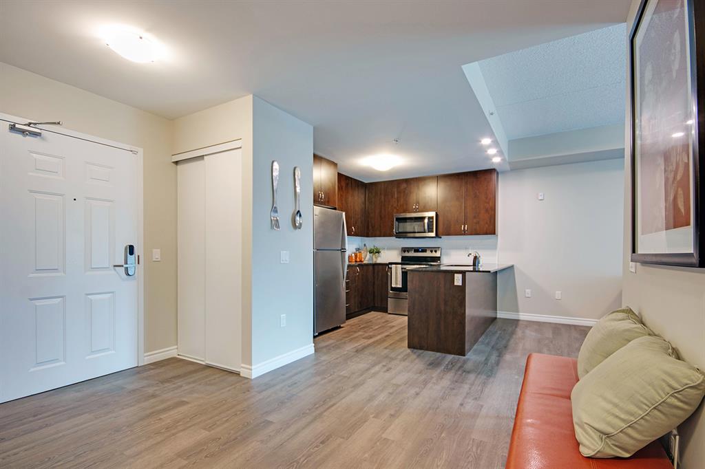 1041& 1043 Waterloo Street, Port Elgin Apartment for Rent