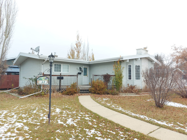 33 Malcom Crescent