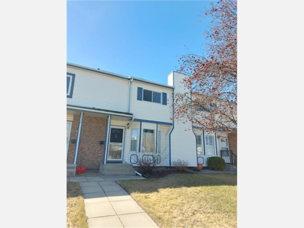 5 Elwell Close