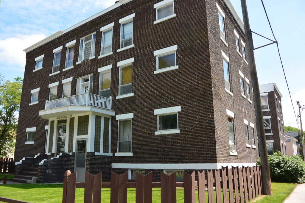 2175 Robinson St.