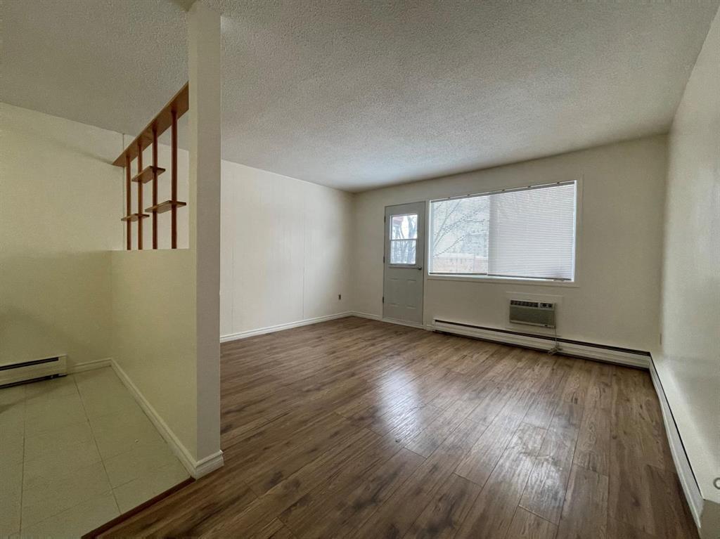4040 Retallack St.