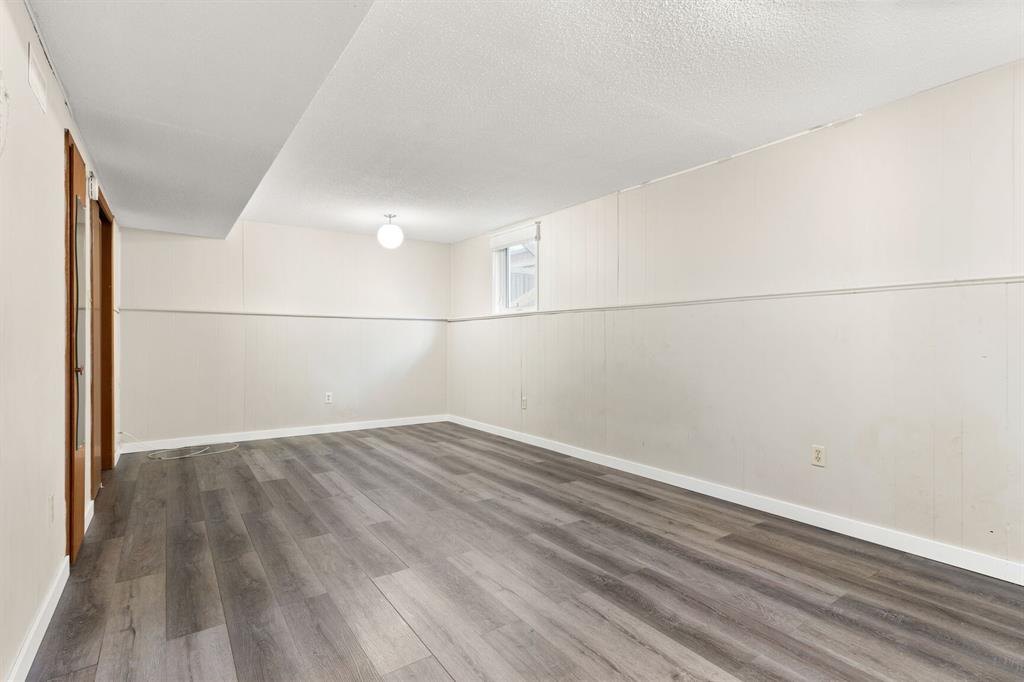 824 McIntosh Street - 6