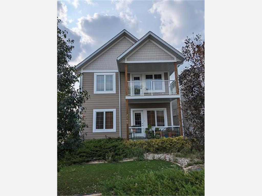 2160 McIntyre Street - 4