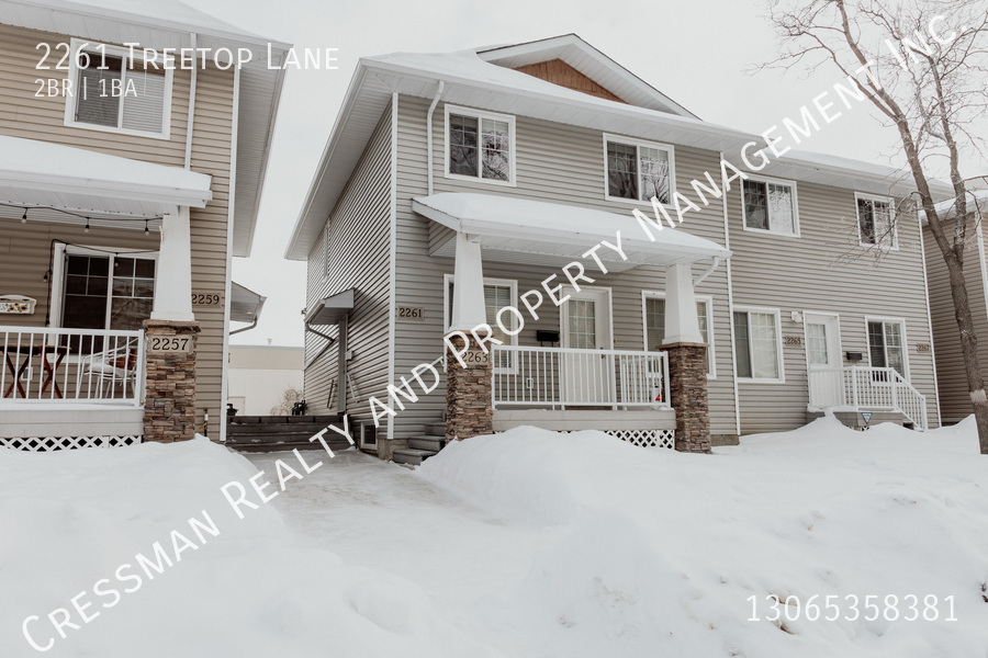 2261 Treetop Lane