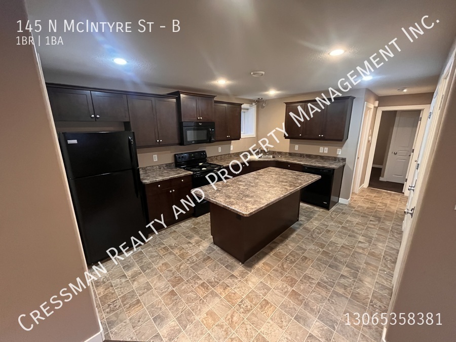 145 McIntyre St
