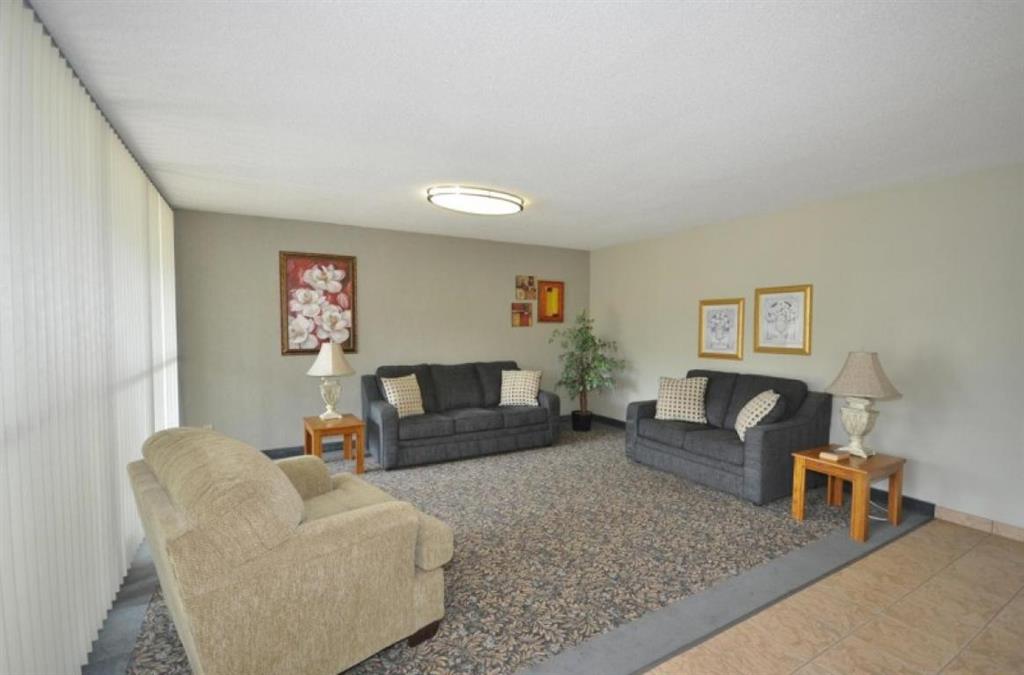 230 north forsyth street, sarnia Apartment for Rent