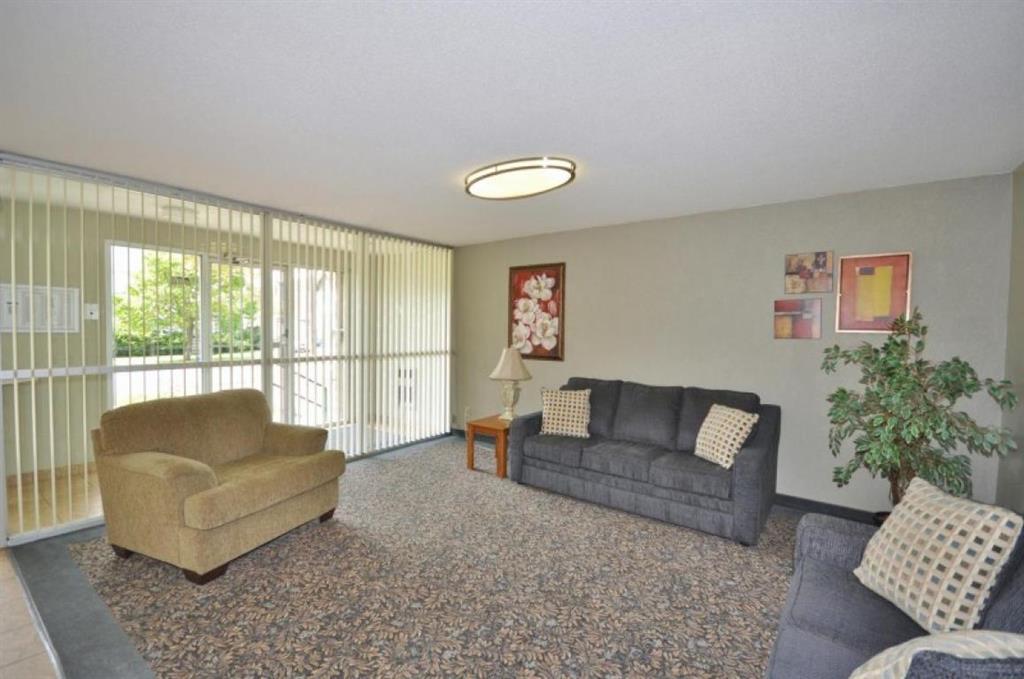 230 north forsyth street, sarnia Apartment for Rent