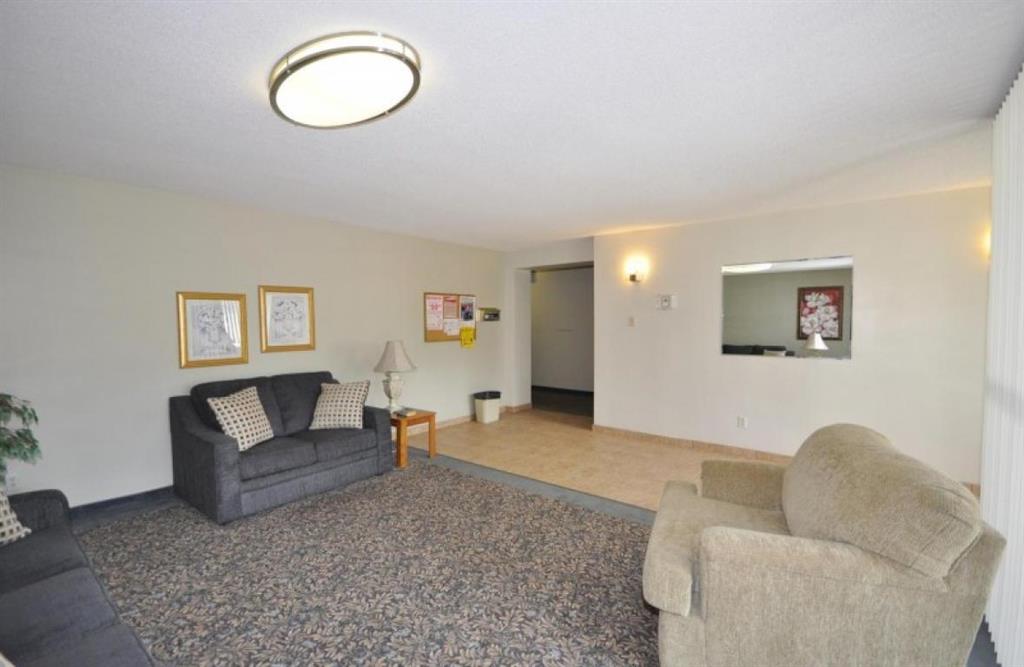 230 north forsyth street, sarnia Apartment for Rent