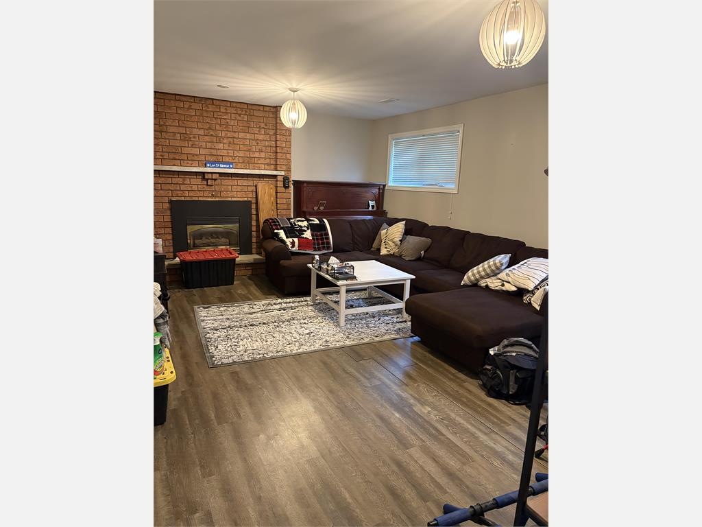 Applewood Cres 14
