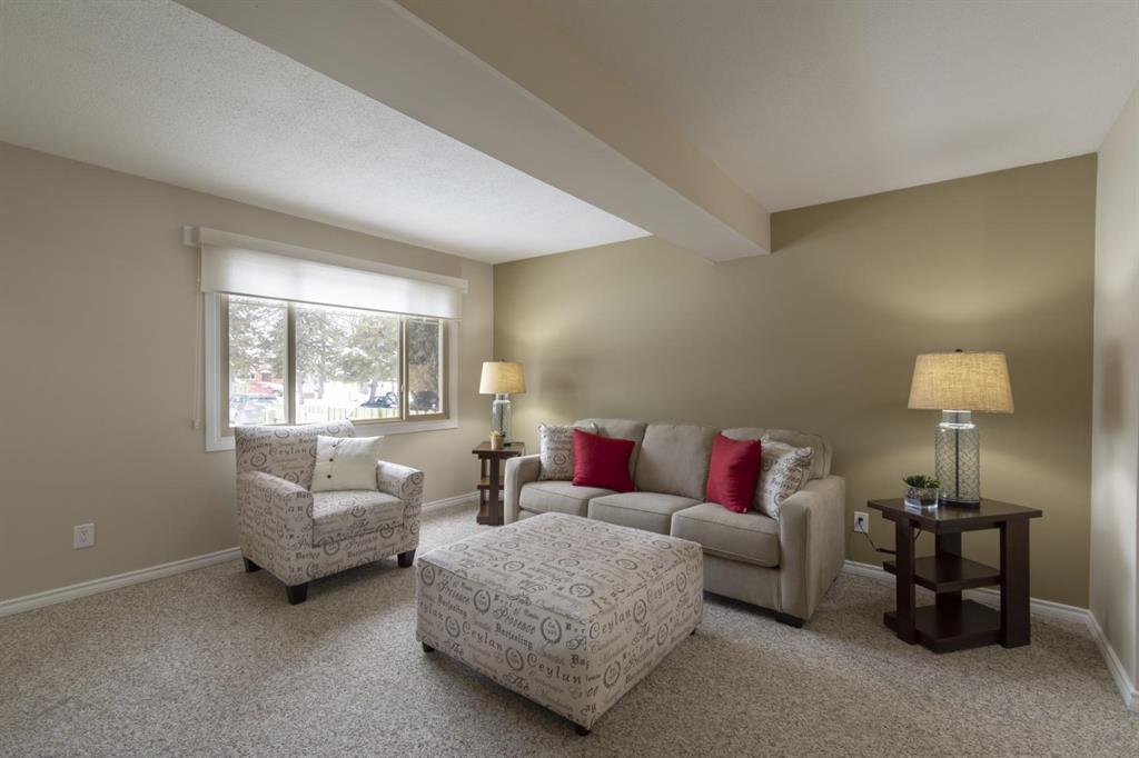 163 Greenwood Village, Sherwood Park Townhouse for Rent