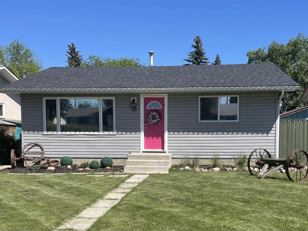 19 Linden Street South