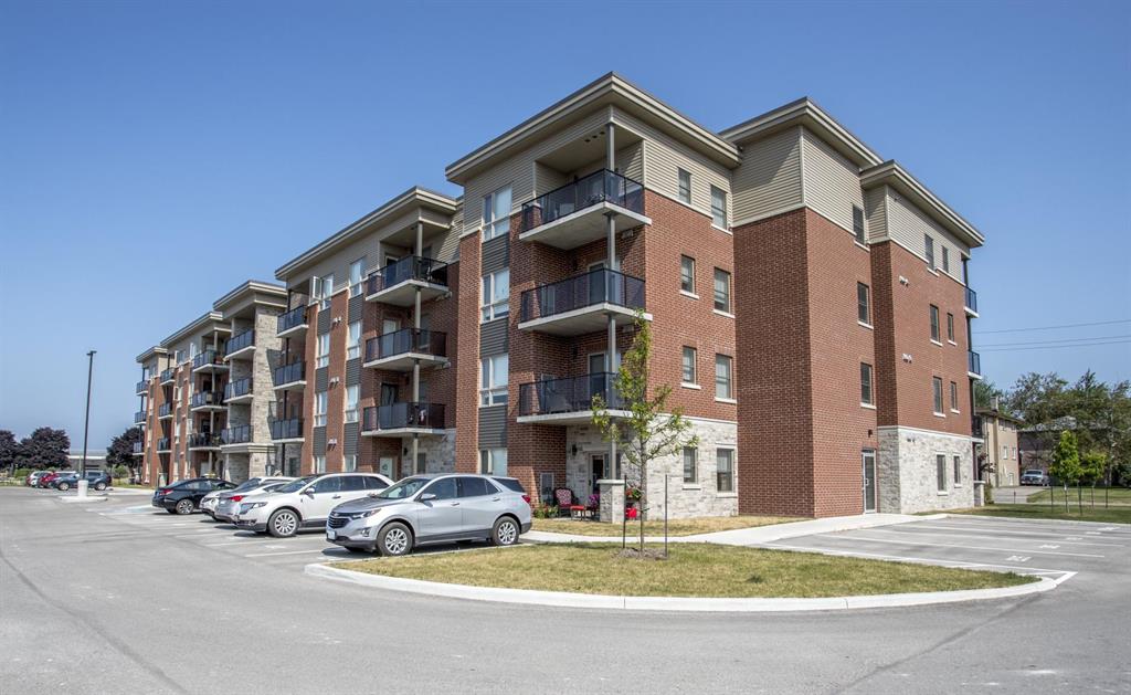 45, 65 & 85 Oxford St., Stratford Apartment for Rent