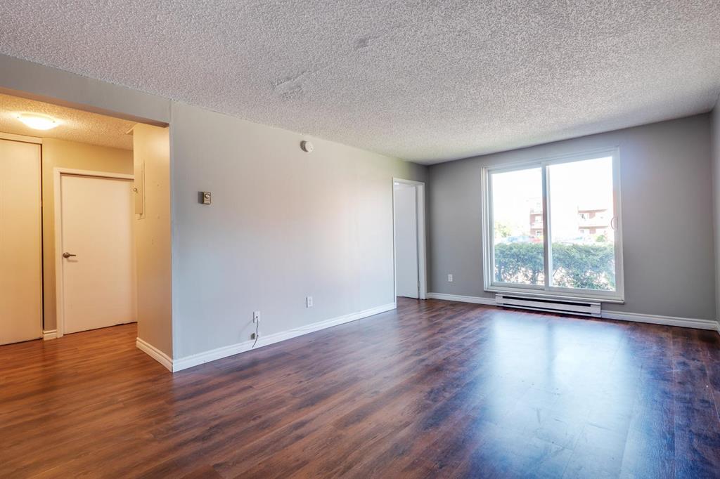 Creative Bachelor Apartment Timmins for rent