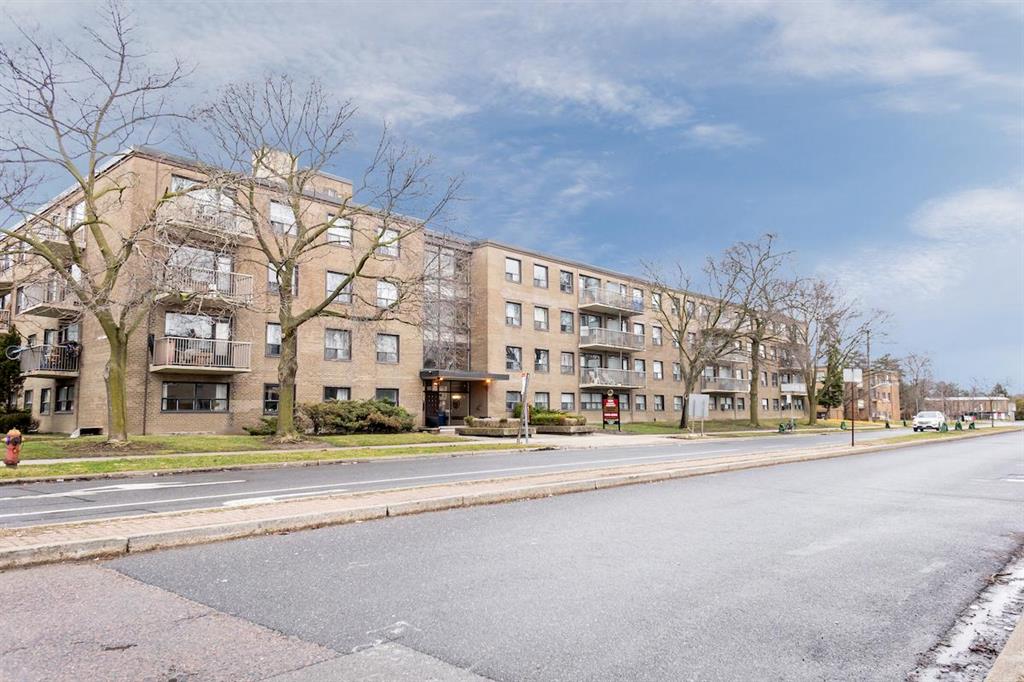 1004 lawrence avenue east, toronto Apartment for Rent