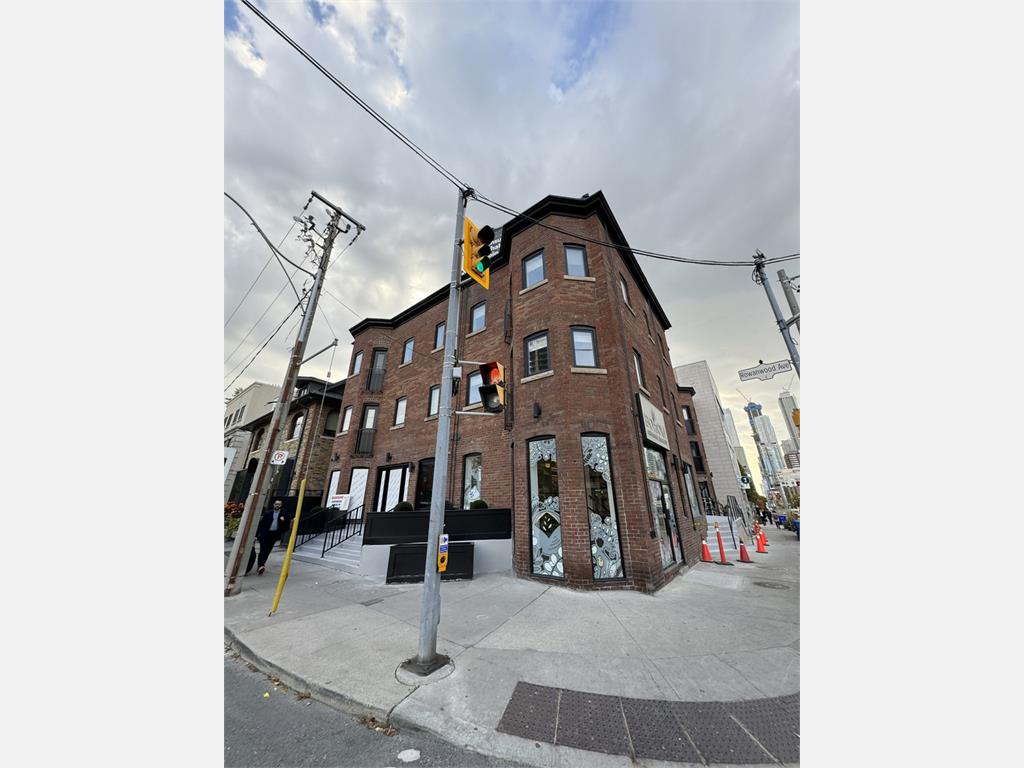1075 Yonge Street