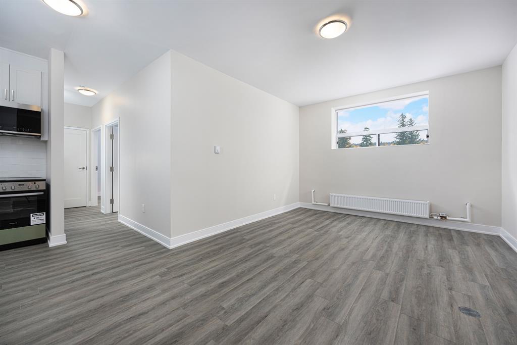 12 Elm Grove