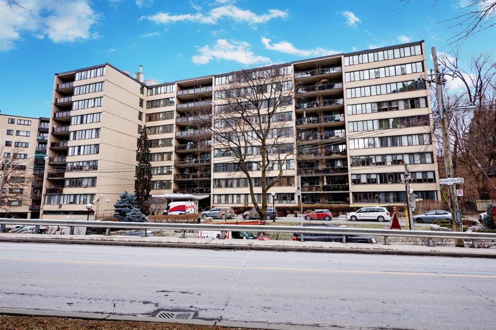 130 Rosedale Valley Road, Toronto Apartment for Rent