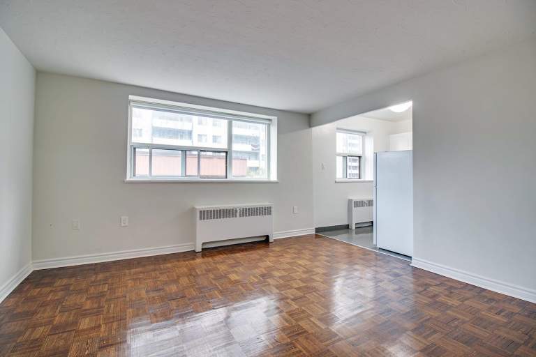 222 Wellesley Street East, Toronto Apartment for Rent