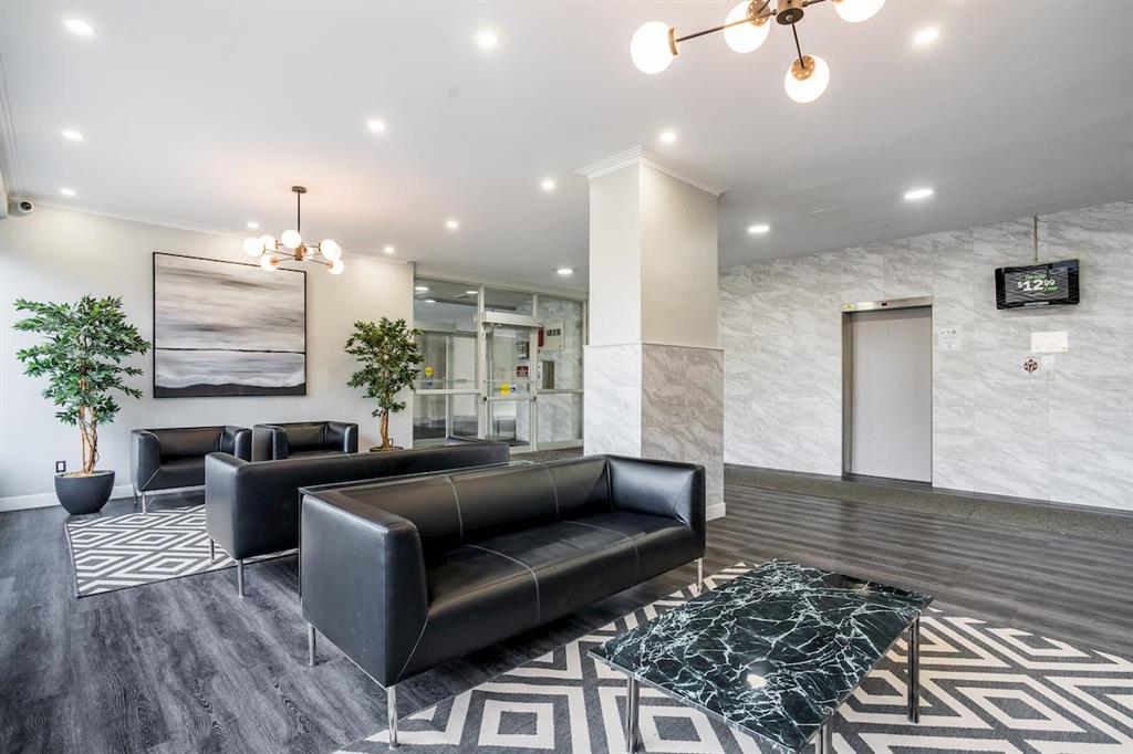 2283 Eglinton Avenue East, Toronto Apartment for Rent