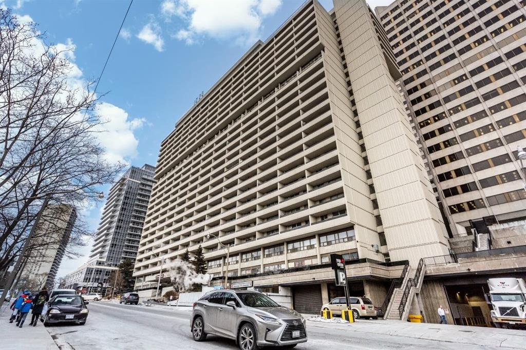 411 Duplex Avenue, Toronto Apartment for Rent