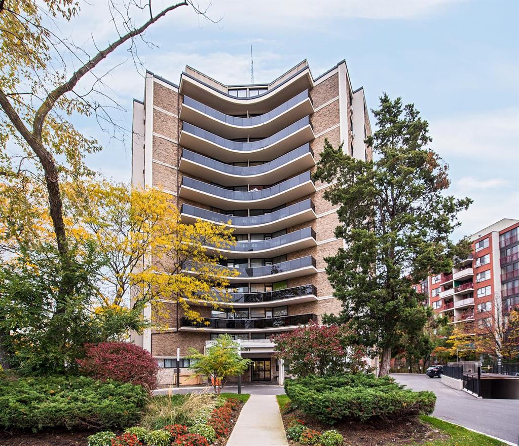 6151 bathurst street, toronto Apartment for Rent