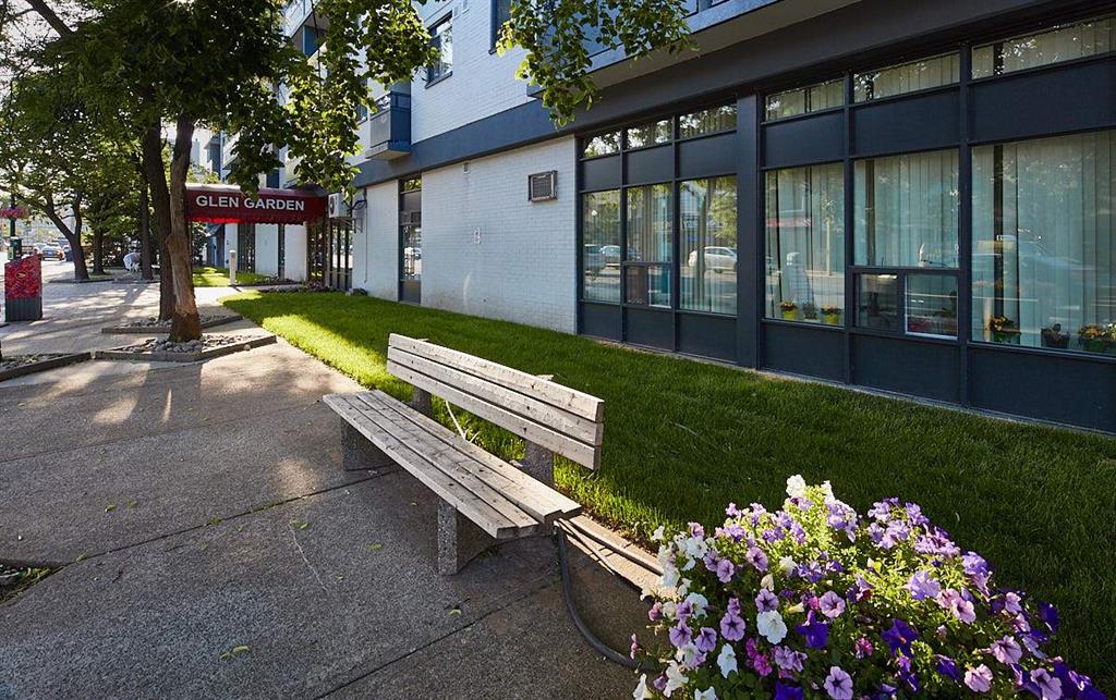 989 eglinton ave w, toronto Apartment for Rent