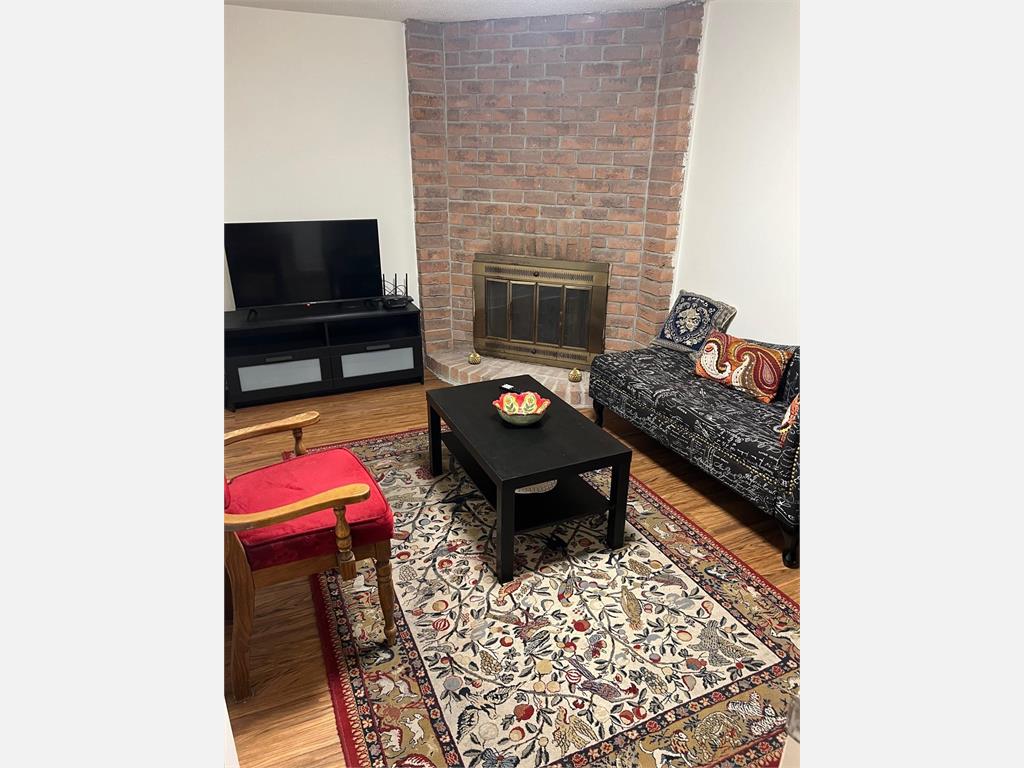 Green Bush  Cres Thornhill