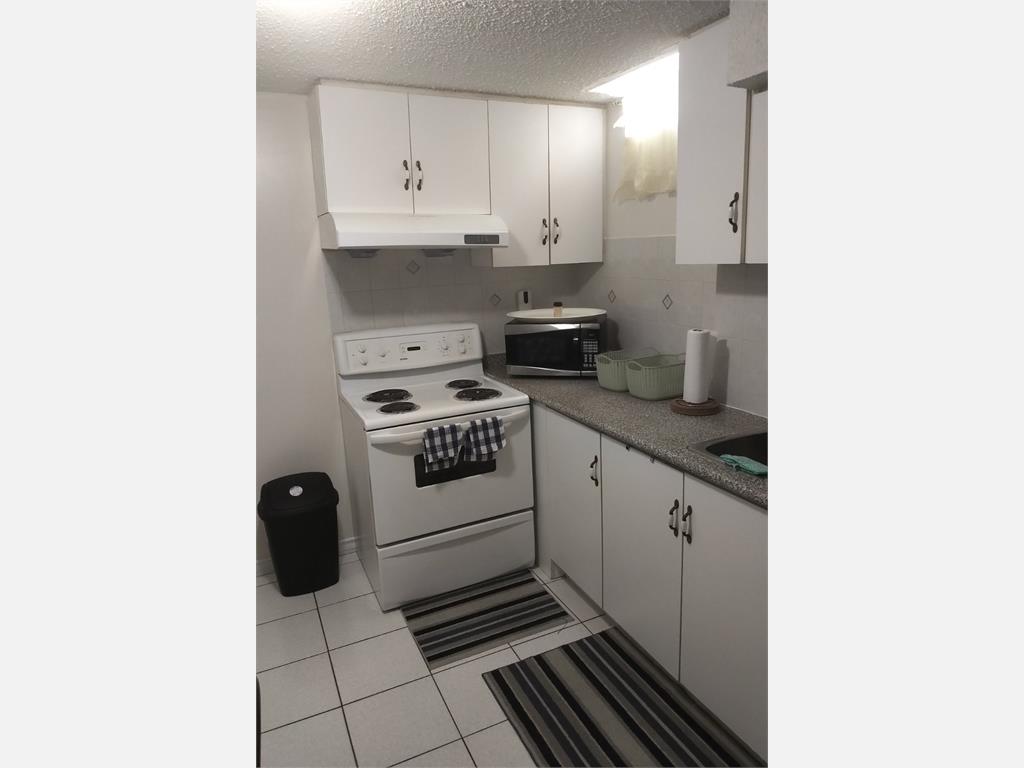 Morningview Trail and Littles Rd