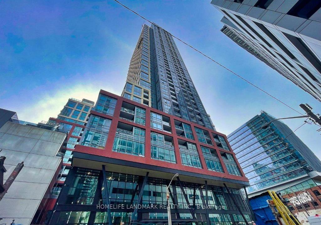 108 Peter St 3902