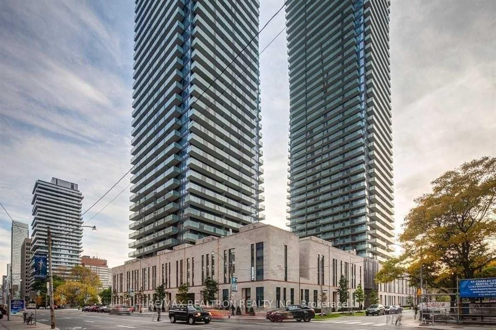 1080 Bay St 2310