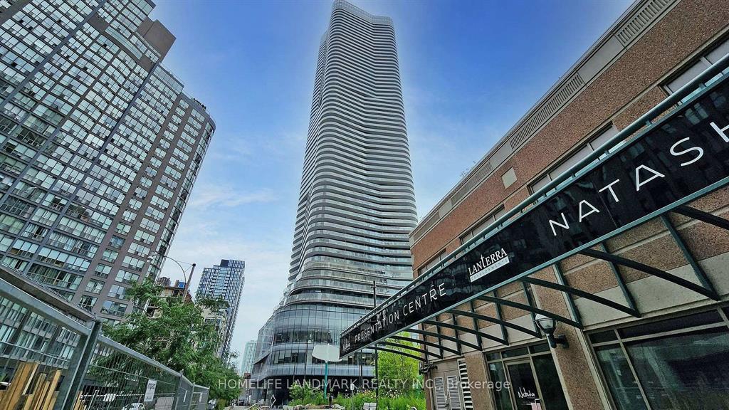 11 Wellesley St W 2502