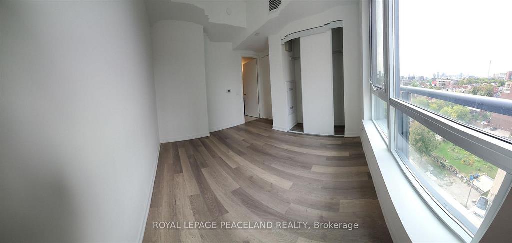 181 Huron St 803