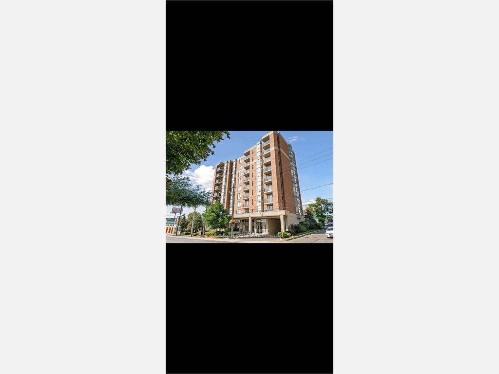 2088 Lawrence Avenue West