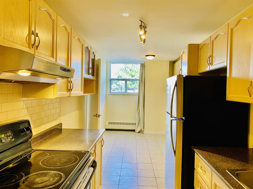 390 Dixon Rd