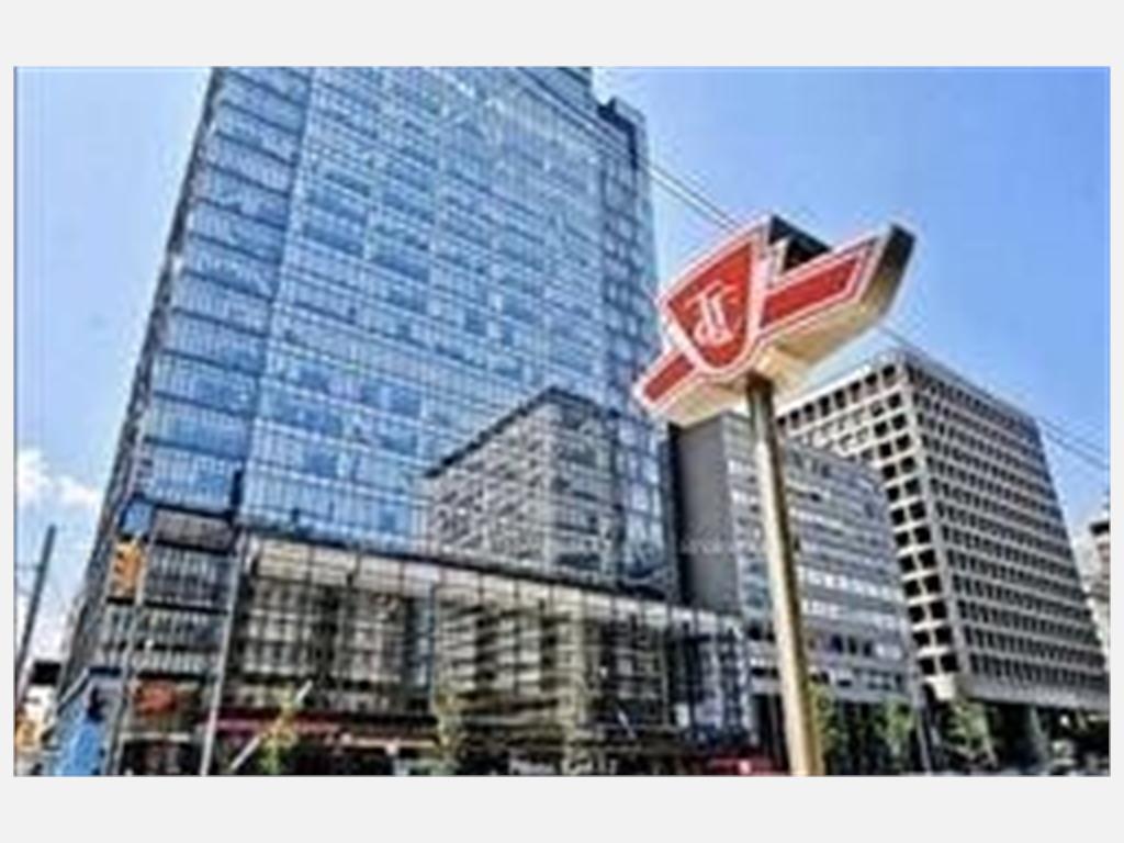 488 University Ave 5403