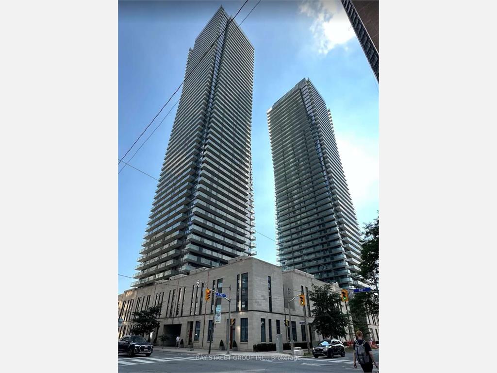 65 St Mary St 3709