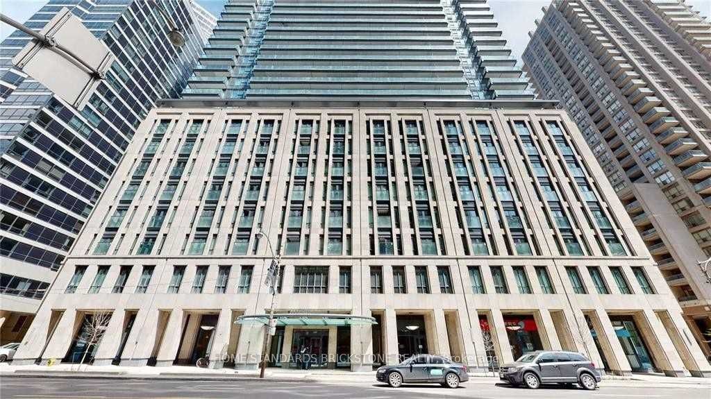 955 Bay St Uph07