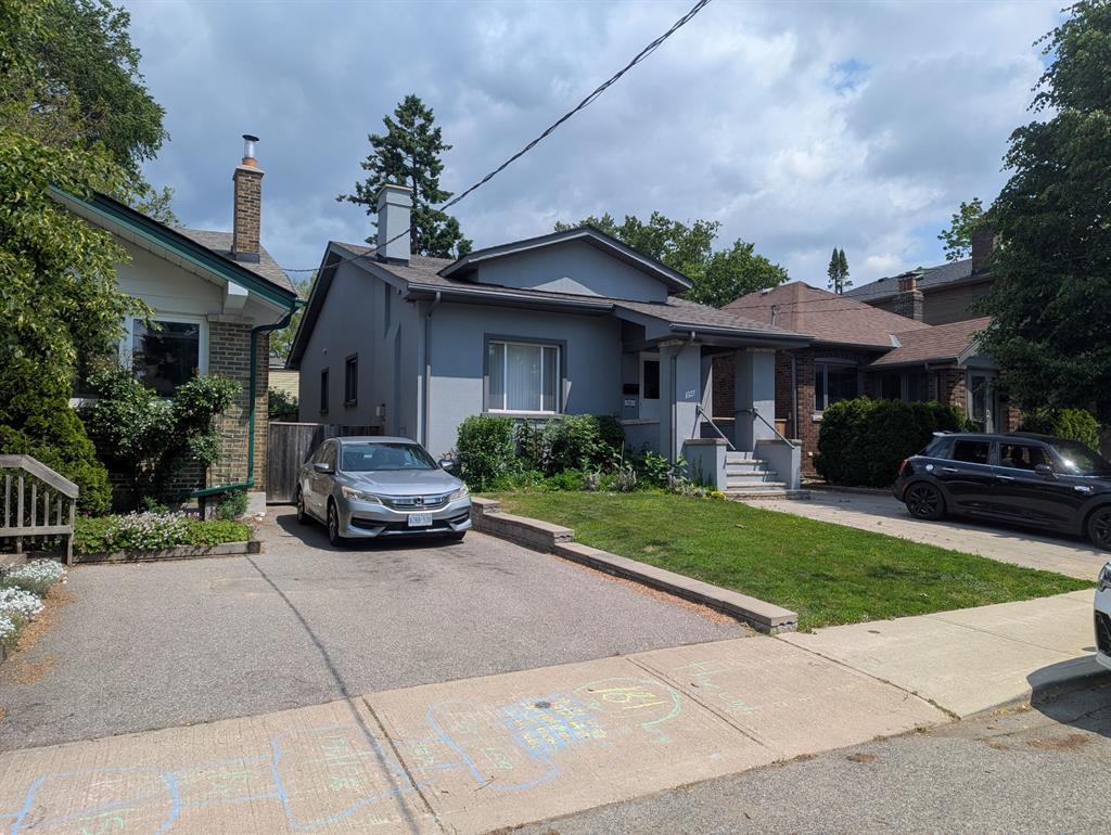 296 Strathmore Blvd