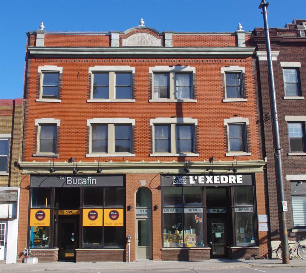 910 BOULEVARD ST-MAURICE